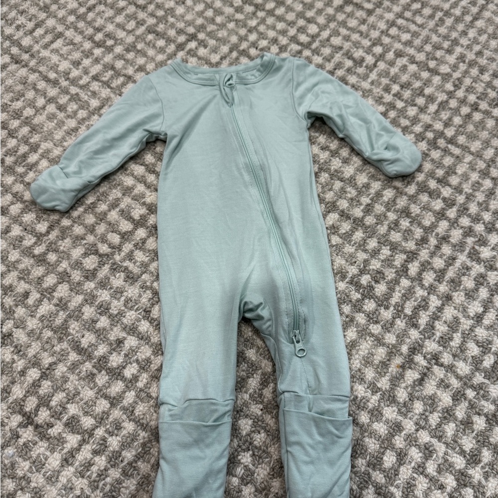 Cozy Kids One Piece in Soft Green